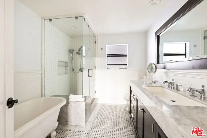 1814 Thayer Avenue 4, Los Angeles, California 90025