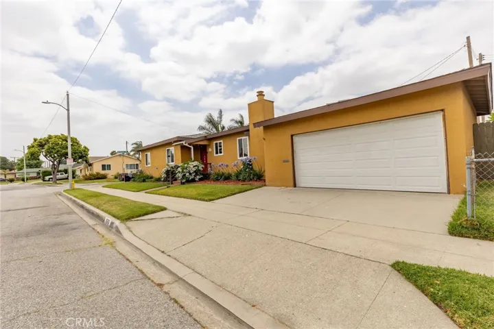 14362 Walnut Creek, Baldwin Park, California 91706