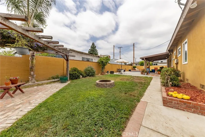 14362 Walnut Creek, Baldwin Park, California 91706