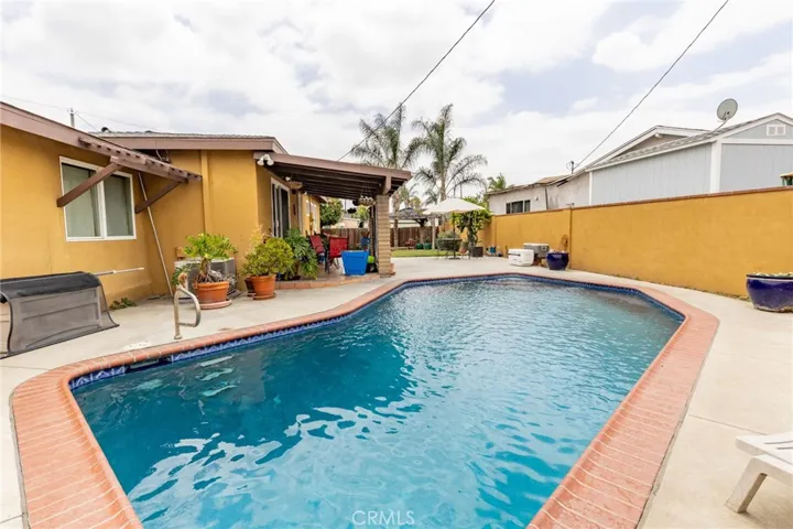 14362 Walnut Creek, Baldwin Park, California 91706