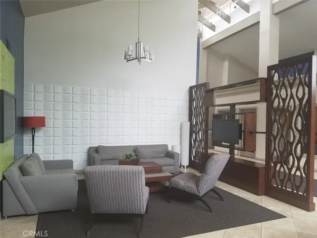 21550 Burbank Boulevard 208, Woodland Hills, California 91367