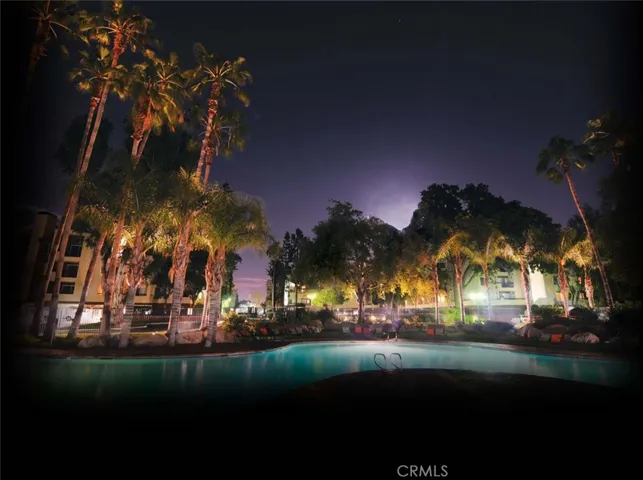 21550 Burbank Boulevard 208, Woodland Hills, California 91367