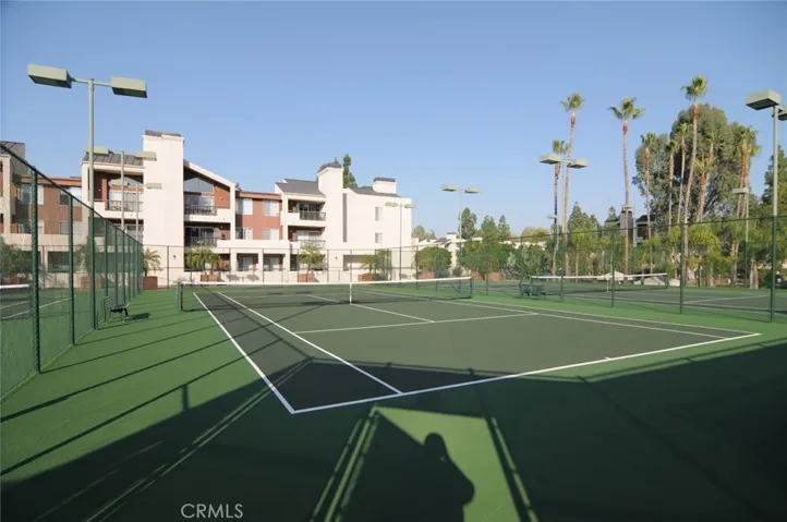 21550 Burbank Boulevard 208, Woodland Hills, California 91367