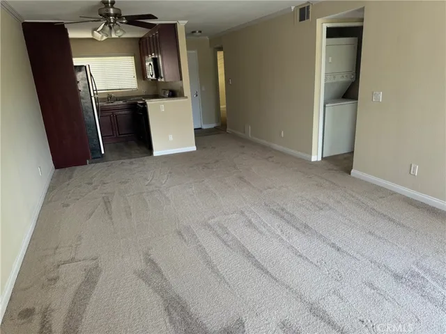 21550 Burbank Boulevard 208, Woodland Hills, California 91367