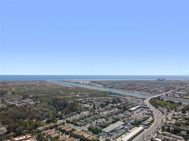1089 Glen Circle, Costa Mesa, California 92627