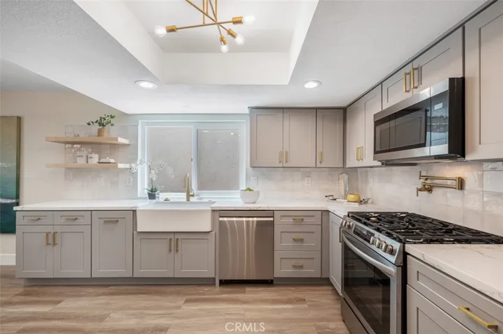 1089 Glen Circle, Costa Mesa, California 92627