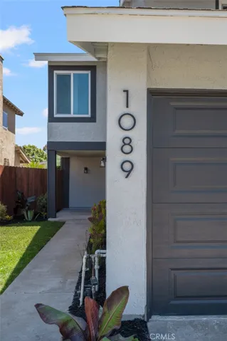 1089 Glen Circle, Costa Mesa, California 92627