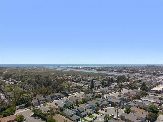 1089 Glen Circle, Costa Mesa, California 92627