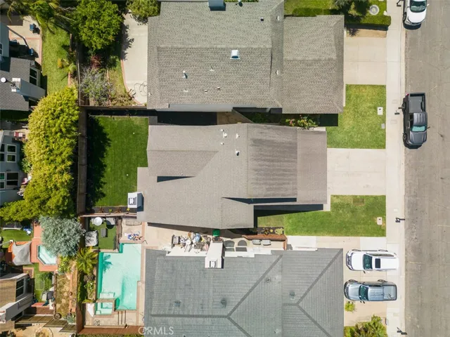1089 Glen Circle, Costa Mesa, California 92627