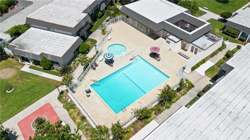 Association pool