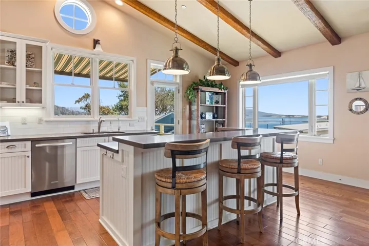 281 Main Street, Morro Bay, California 93442