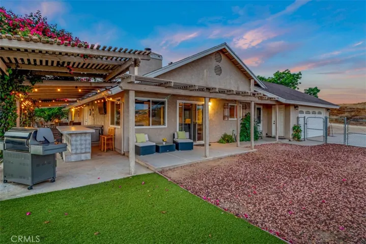 8015 Gopher Gulch Road, Riverside, California 92506