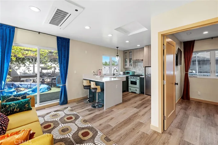 4819 W 137th Street B, Hawthorne, California 90250