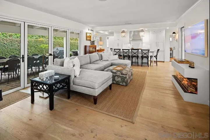 1401 8th Street, Coronado, California 92118