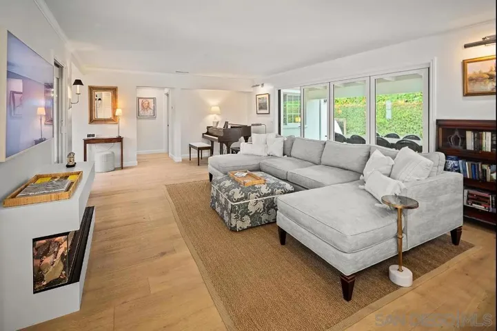 1401 8th Street, Coronado, California 92118
