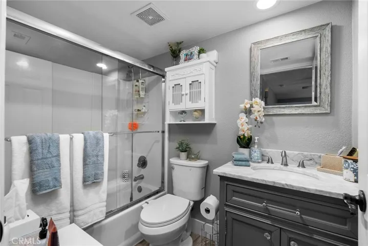 7410 Live Oak Drive, Jurupa Valley, California 92509