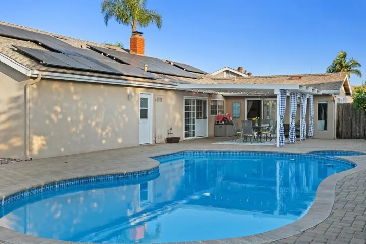 13744 Pequot Dr, Poway, California 92064
