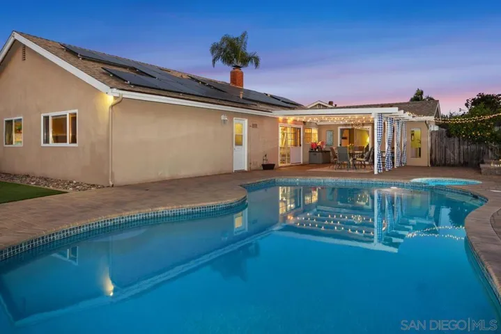 13744 Pequot Dr, Poway, California 92064