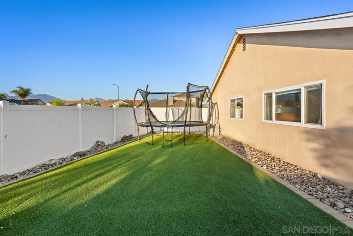 13744 Pequot Dr, Poway, California 92064