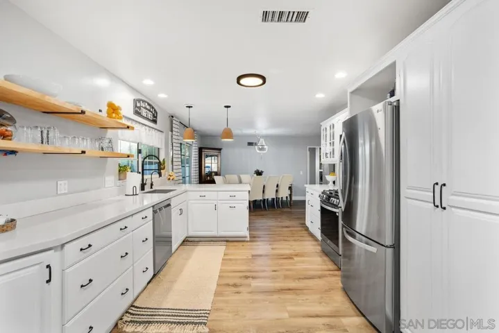 13744 Pequot Dr, Poway, California 92064