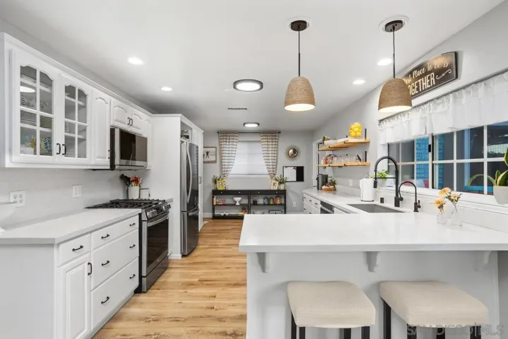 13744 Pequot Dr, Poway, California 92064