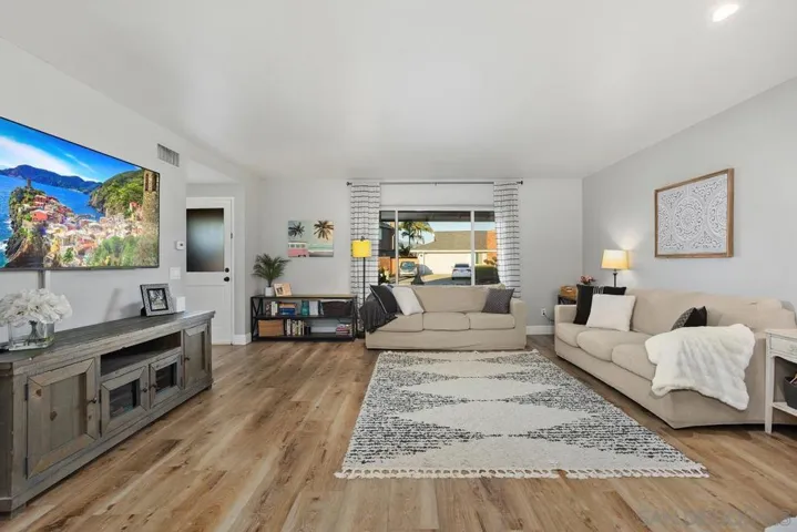 13744 Pequot Dr, Poway, California 92064
