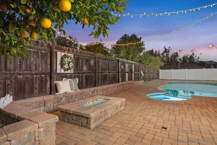 13744 Pequot Dr, Poway, California 92064