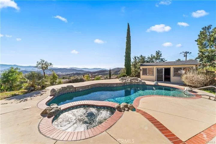 6109 Shannon Valley Road, Acton, California 93510