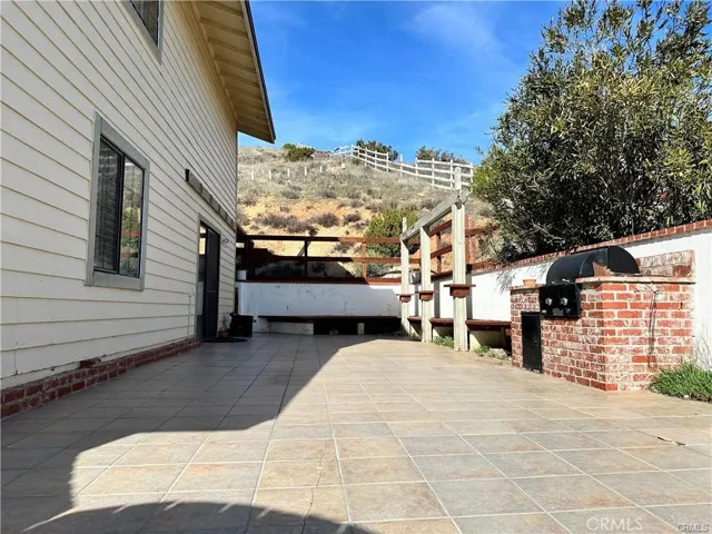 6109 Shannon Valley Road, Acton, California 93510