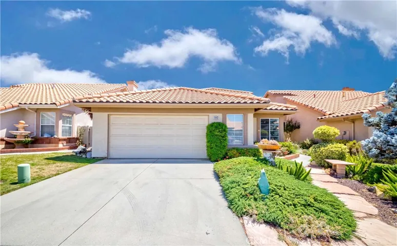 6004 Warwick Hills Way, Banning, California 92220