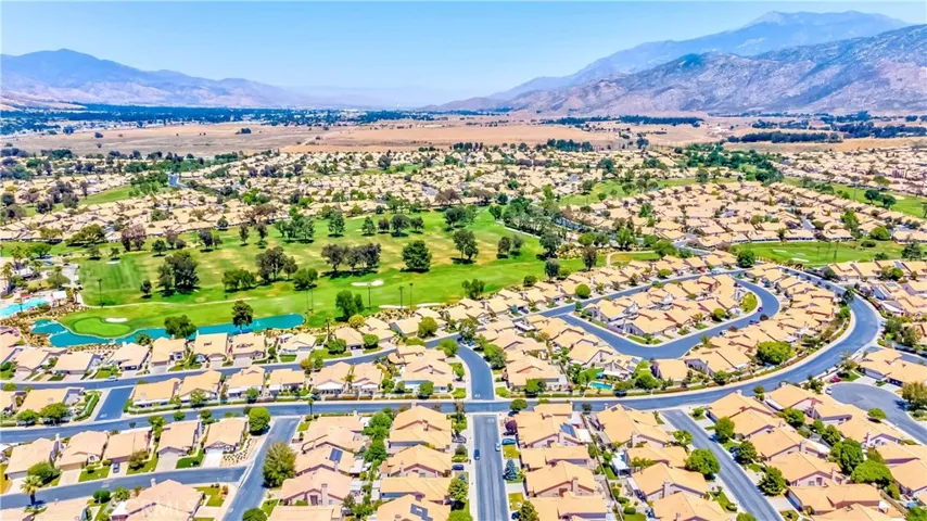 6004 Warwick Hills Way, Banning, California 92220