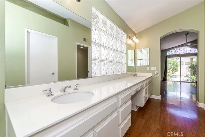 6004 Warwick Hills Way, Banning, California 92220