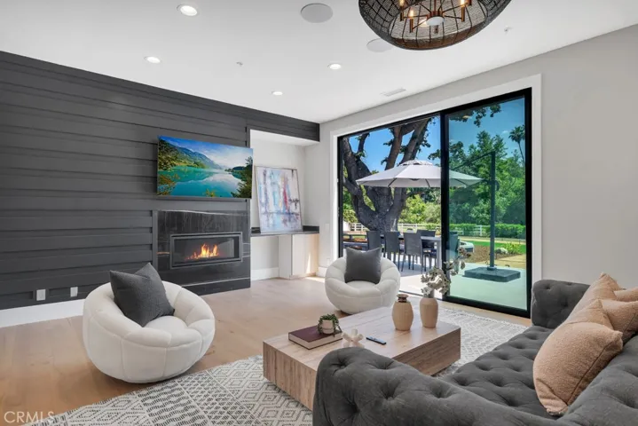29055 Wagon, Agoura Hills, California 91301
