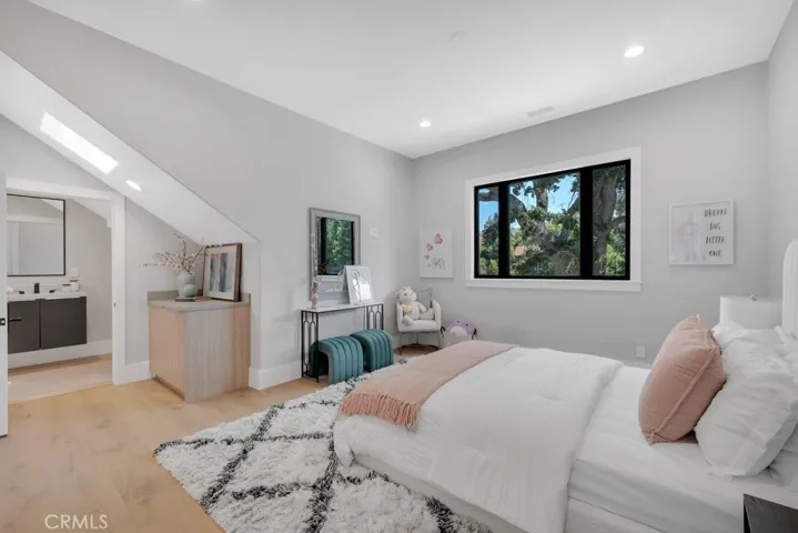 29055 Wagon, Agoura Hills, California 91301