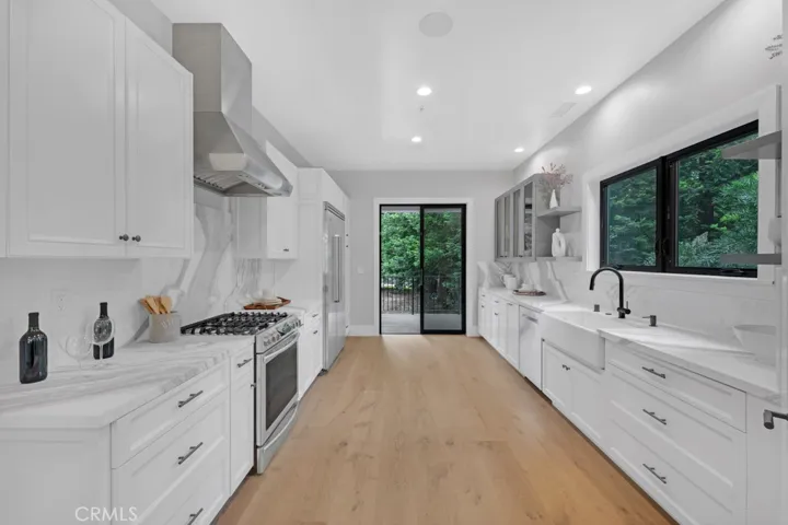 29055 Wagon, Agoura Hills, California 91301