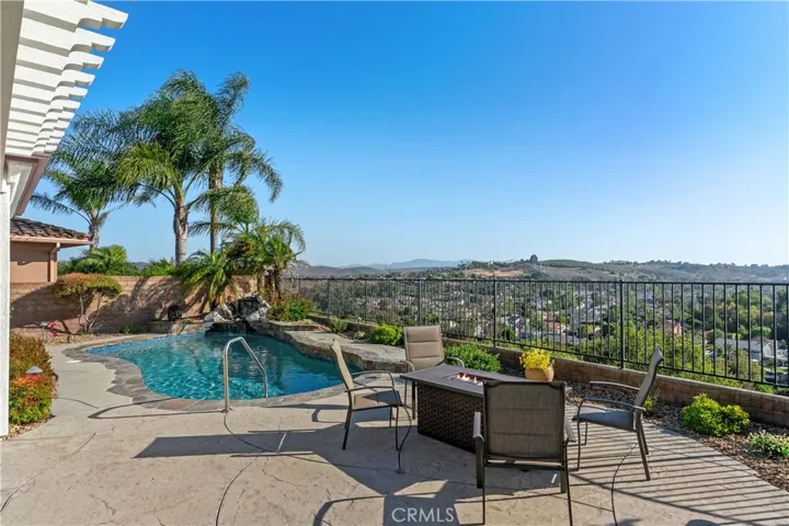 14144 Maya Circle, Moorpark, California 93021