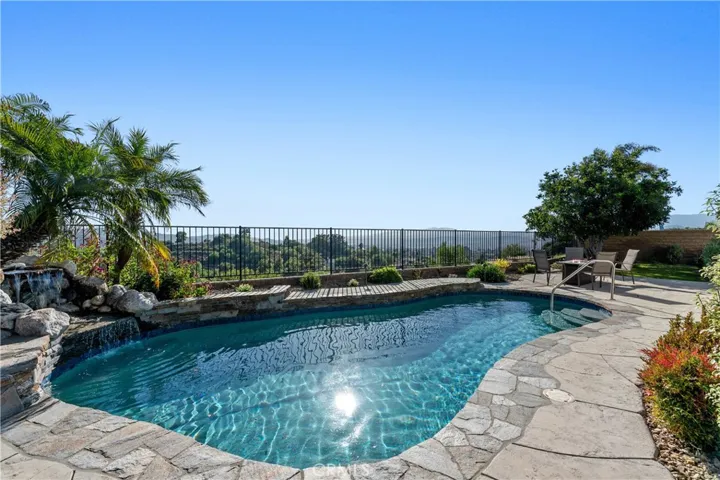 14144 Maya Circle, Moorpark, California 93021