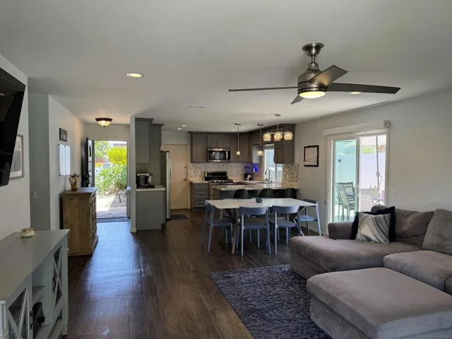 10270 Avenida De La Cantina, San Diego, California 92129