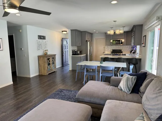 10270 Avenida De La Cantina, San Diego, California 92129