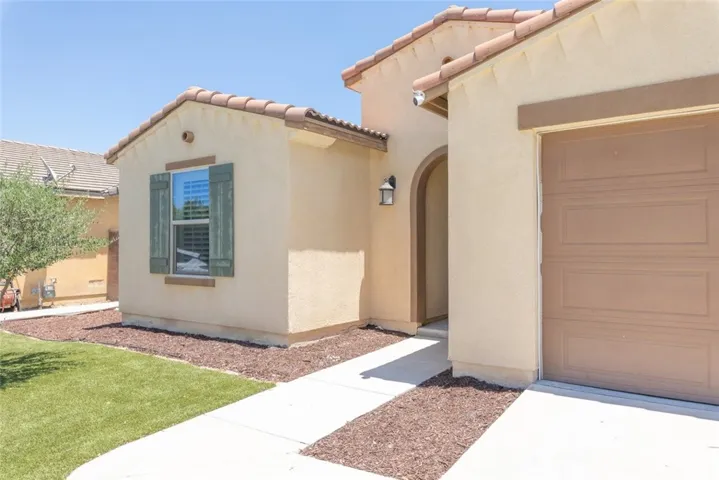 29173 Black Oak, Lake Elsinore, California 92530