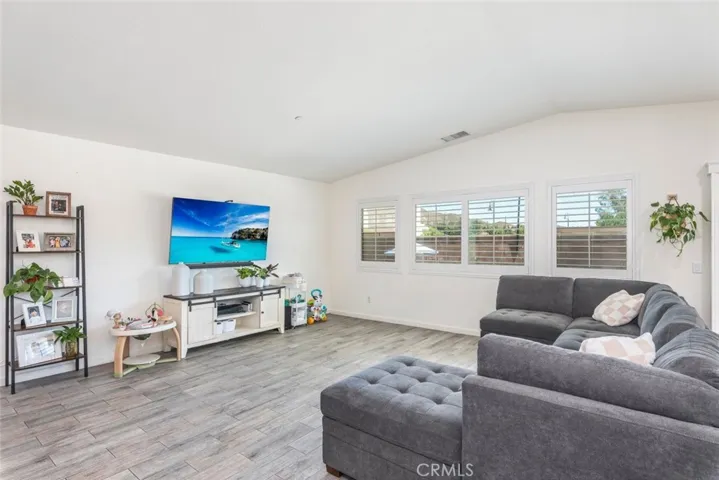 29173 Black Oak, Lake Elsinore, California 92530