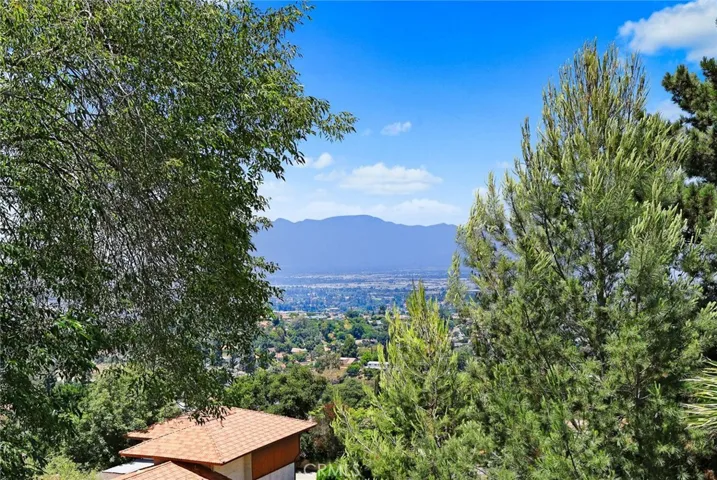 16109 Glencove Drive, Hacienda Heights, California 91745