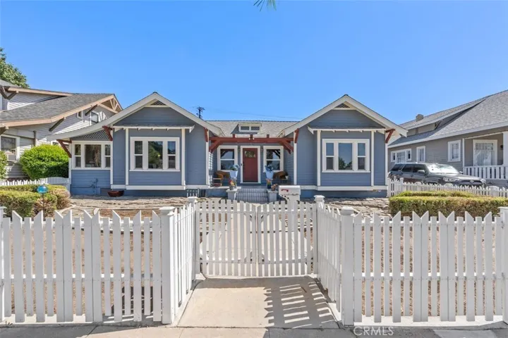 212 E Olive Street, Corona, California 92879