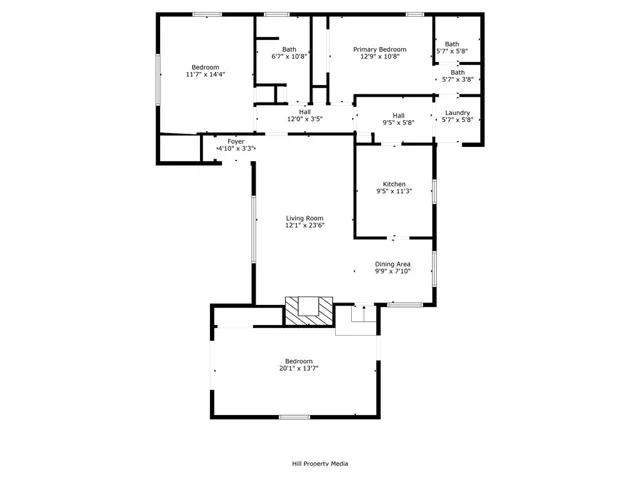 Spacious 3/2 ., 1532 Sqft Floorplan with Hardwood Floors through out accept in kitchen and bathrooms. This Sturdy Stucco and Brick Constructed Home is commercially zoned and located on a larg quarter acre lot.