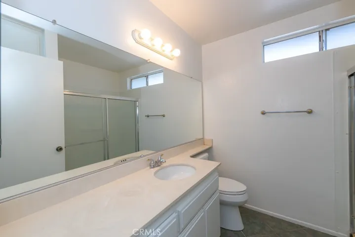 Full Guest Bathroom