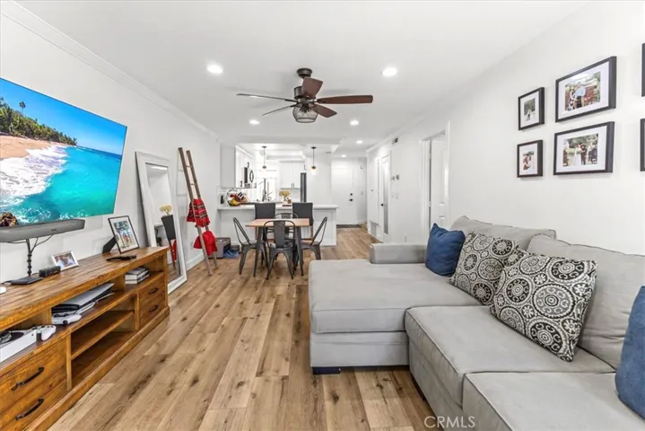 7892 Northlake Dr 112, Huntington Beach, California 92647