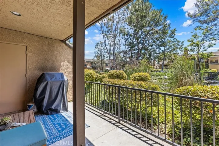 7892 Northlake Dr 112, Huntington Beach, California 92647