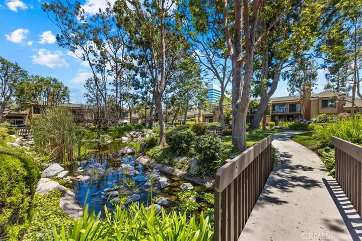 7892 Northlake Dr 112, Huntington Beach, California 92647