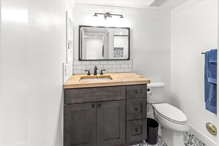7892 Northlake Dr 112, Huntington Beach, California 92647
