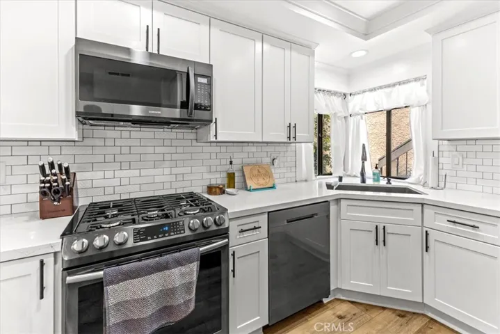 7892 Northlake Dr 112, Huntington Beach, California 92647